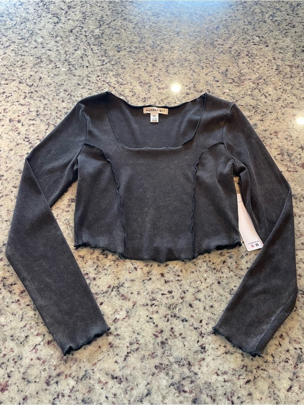 NWT Black Long-Sleeve cotton blend ribbed crop Top fits standard M